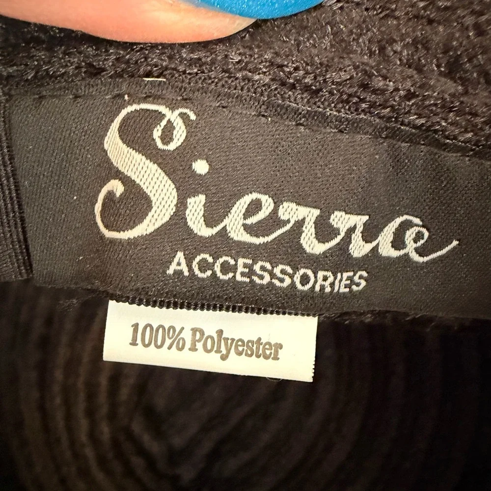 Sierra Accessories Black Chic Hat